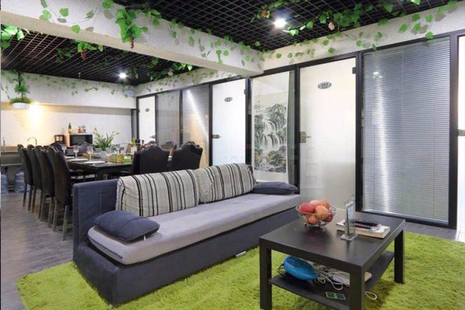 龍陽(yáng)廣場(chǎng)