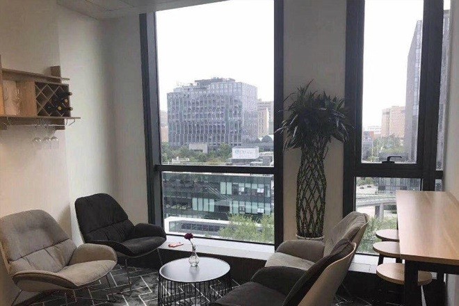 東方萬國企業(yè)中心