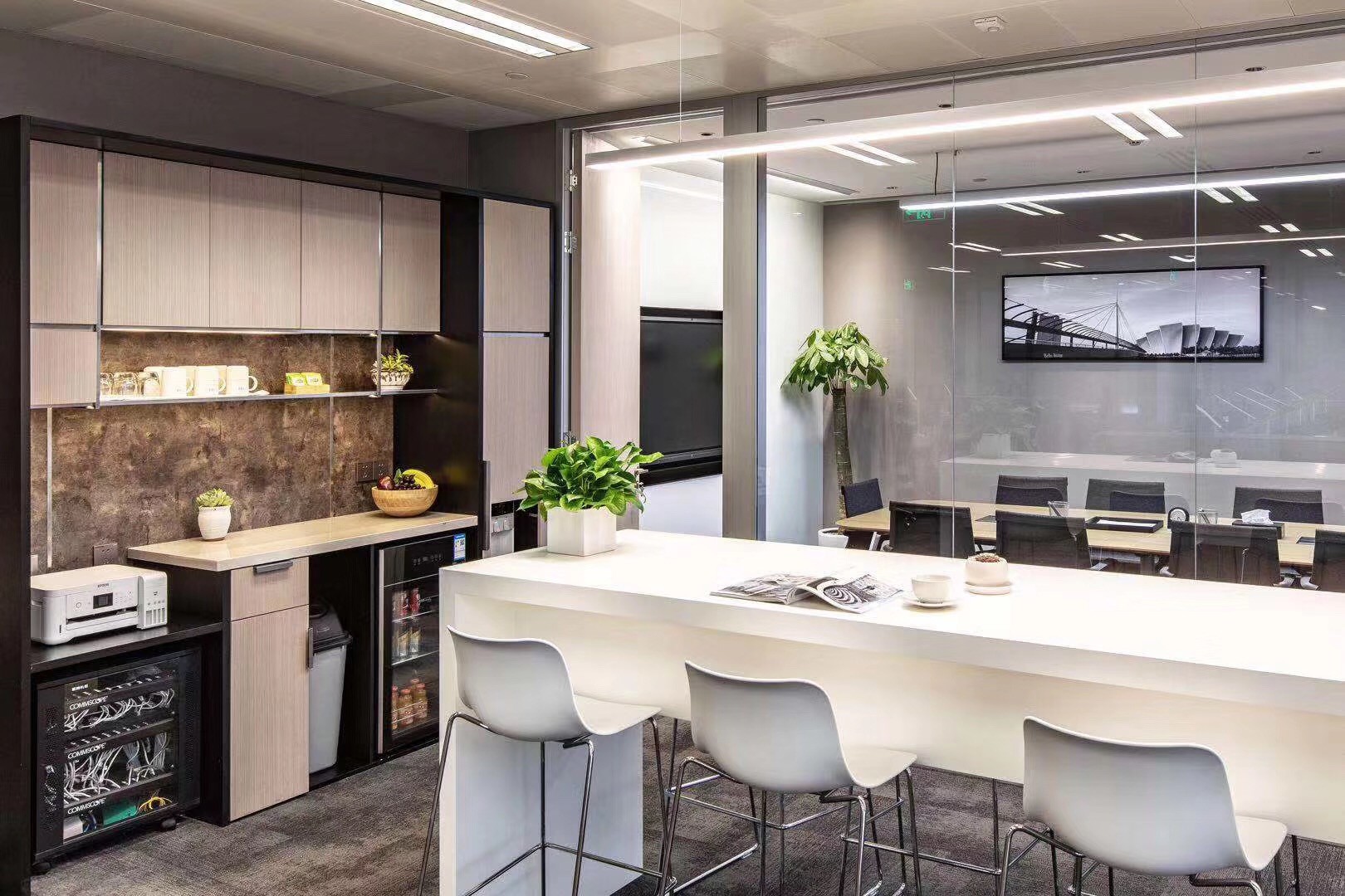 環(huán)球都會(huì)廣場(chǎng)