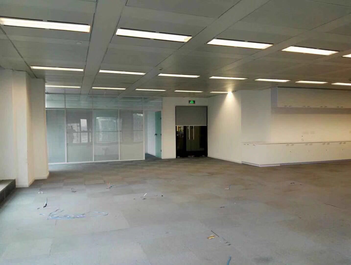 東方萬國企業(yè)中心