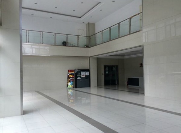 遠(yuǎn)中科研大樓