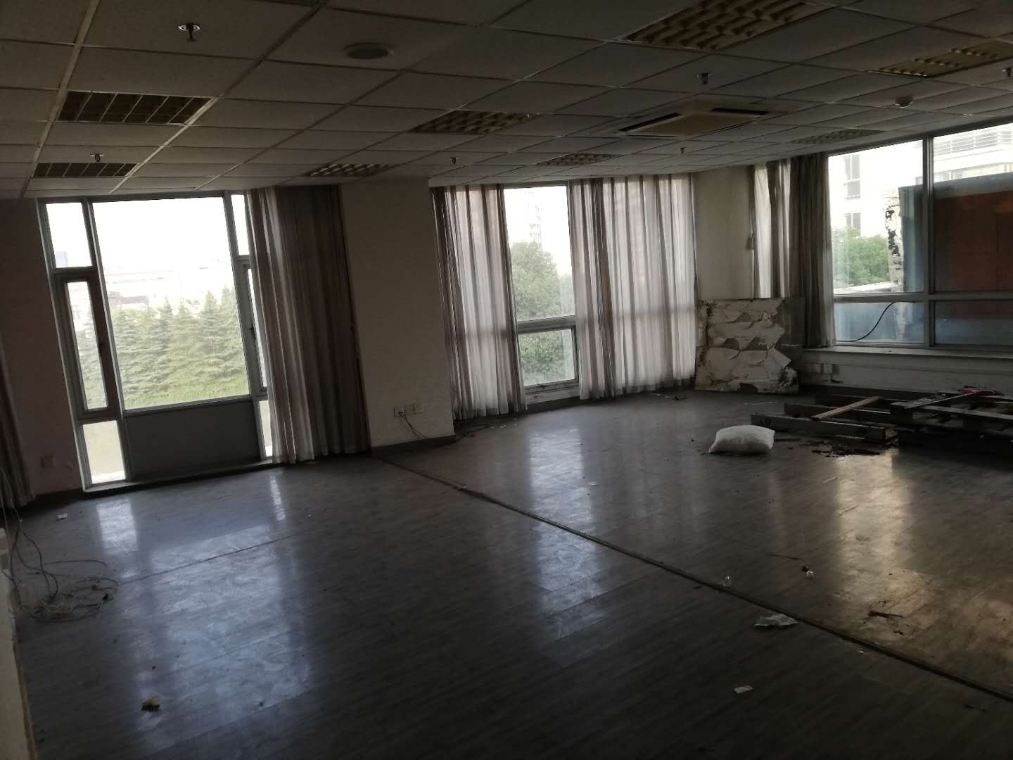 德宏商務(wù)樓