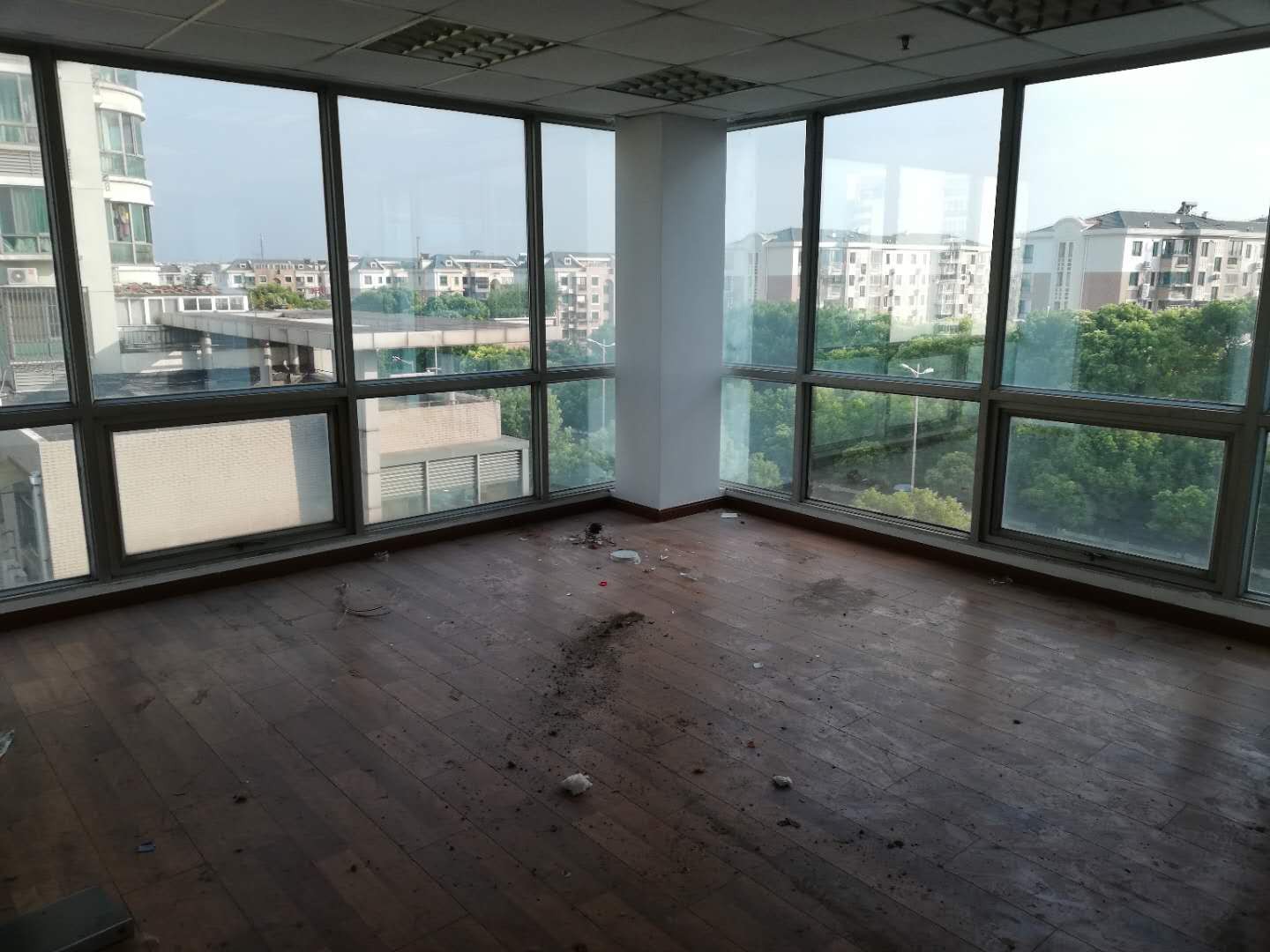 德宏商務(wù)樓