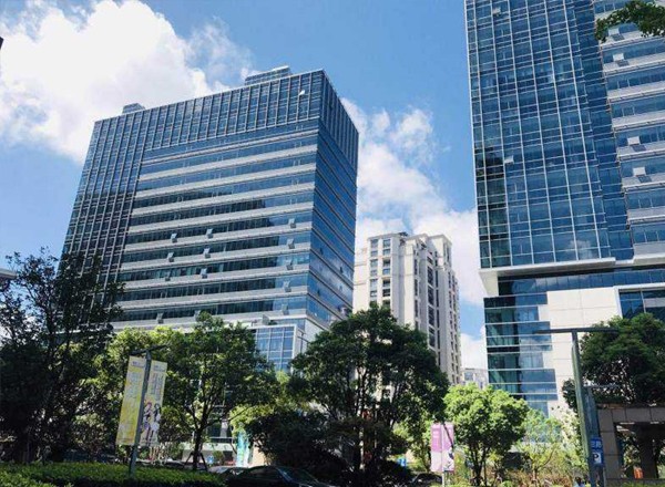 東航濱江中心