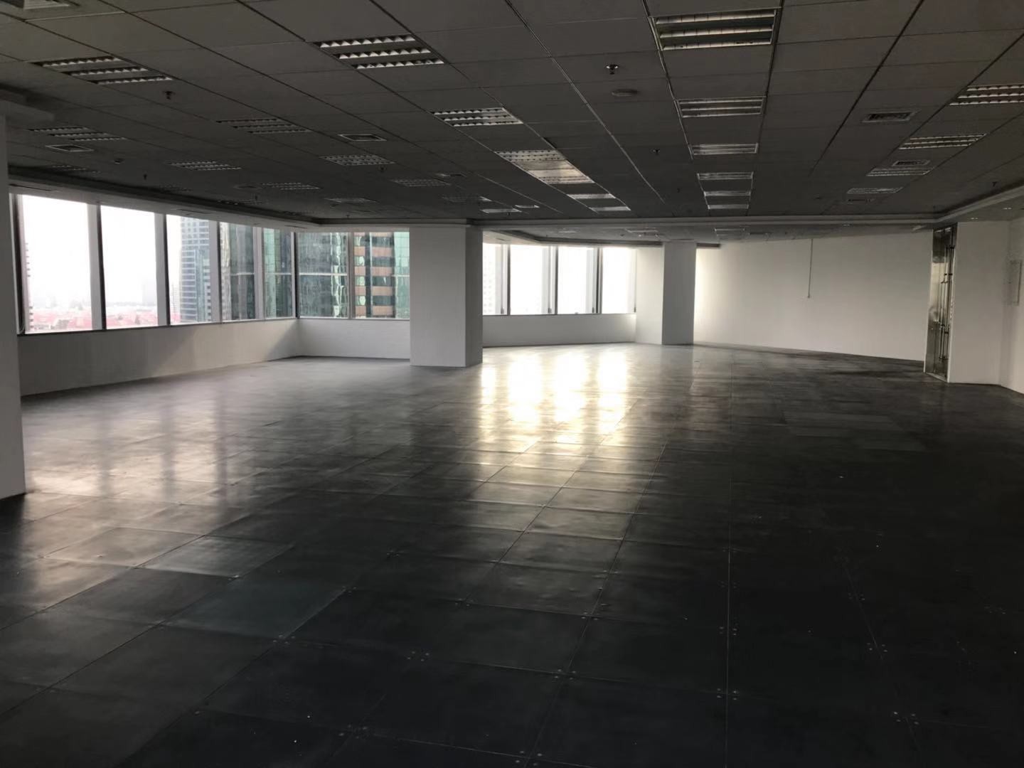 東方金融廣場