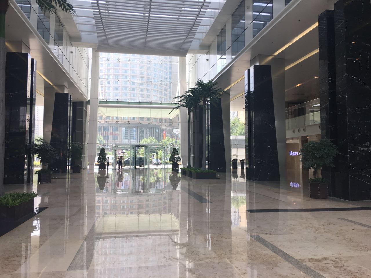 東方金融廣場1