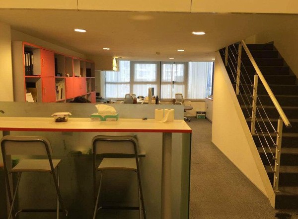 靜安創(chuàng)展大廈