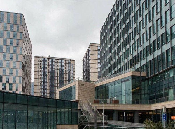 中航天盛廣場(chǎng)