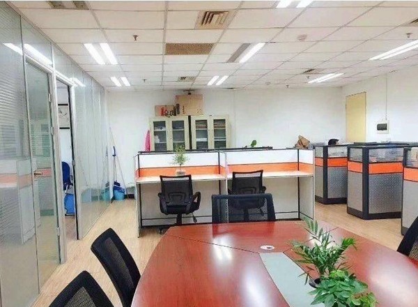 內(nèi)外聯(lián)大廈