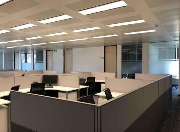 東方萬國企業(yè)中心