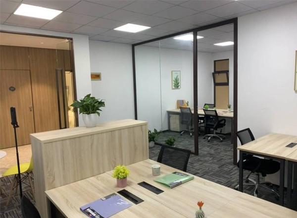 浦發(fā)江程廣場(chǎng)