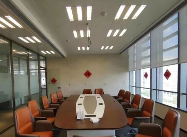 陸家嘴商務(wù)廣場