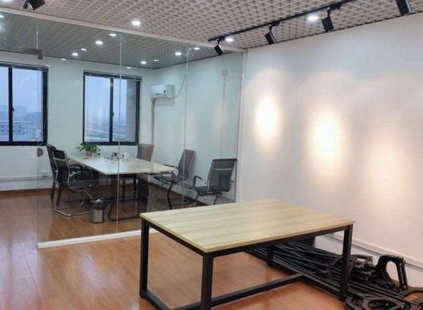 蕾特商務(wù)中心