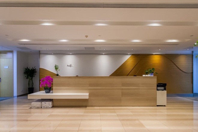 雷格斯（金茂大廈）