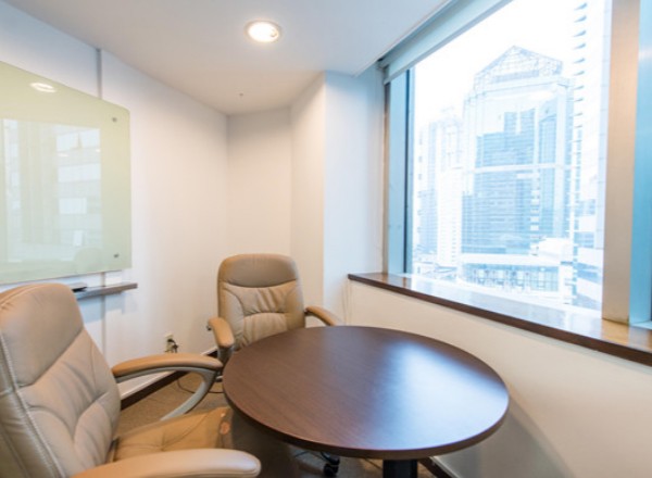 UNISPACE（斯米克大廈）