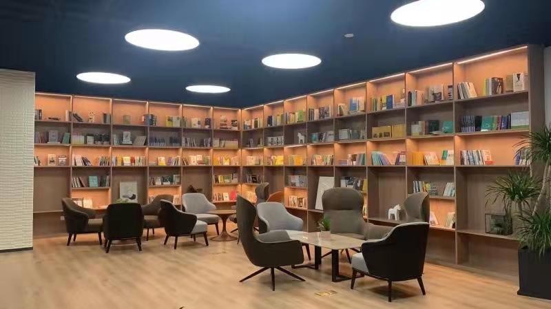 eat n work 餐飲辦公空間（上海正大廣場）