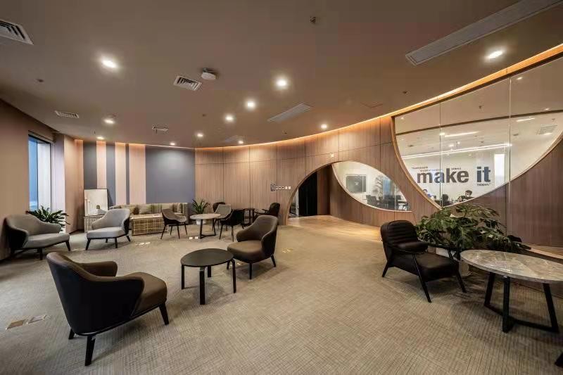 eat n work 餐飲辦公空間（上海正大廣場）