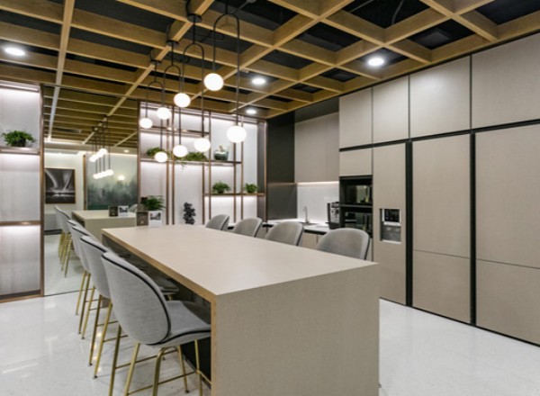 艾克商務(wù)中心(泰康保險(xiǎn)大廈)