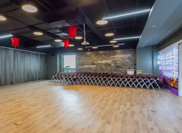 張江跨國企業(yè)聯(lián)合孵化平臺(tái)(科海大樓)