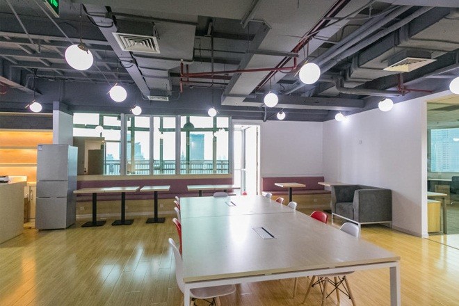 麗空間(峻嶺廣場)