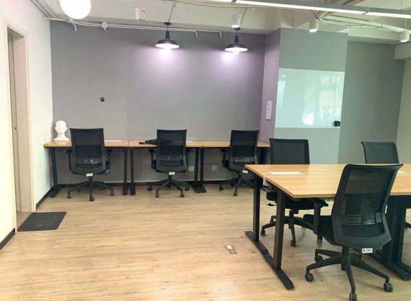 浦發(fā)廣場(chǎng)