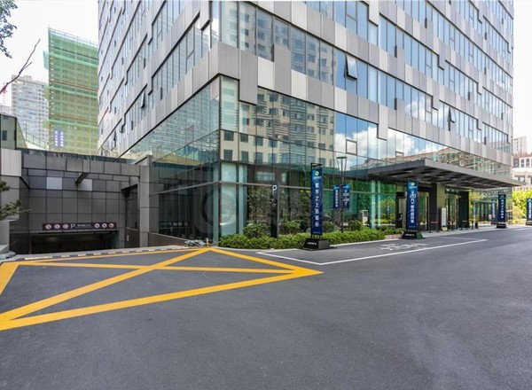 星光耀廣場(chǎng)