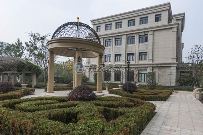 亞龍創(chuàng)業(yè)園