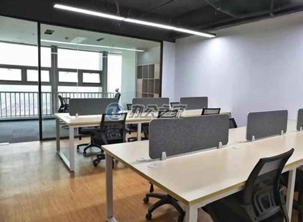 共和國(guó)際商務(wù)廣場(chǎng)