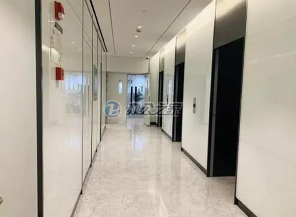 匯銀廣場(chǎng)