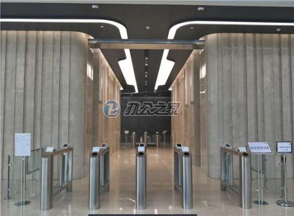 保利綠地廣場(chǎng)