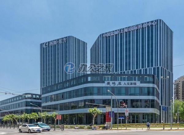 保利綠地廣場(chǎng)