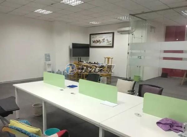 福克斯商務(wù)大廈