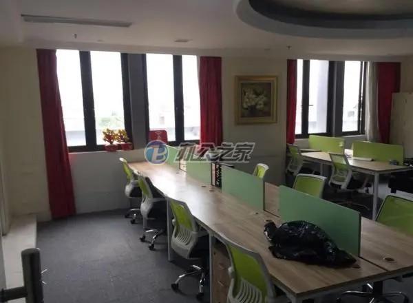 ?？怂惯B鎖商務(wù)大廈