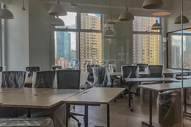 WeWork(新疆路)