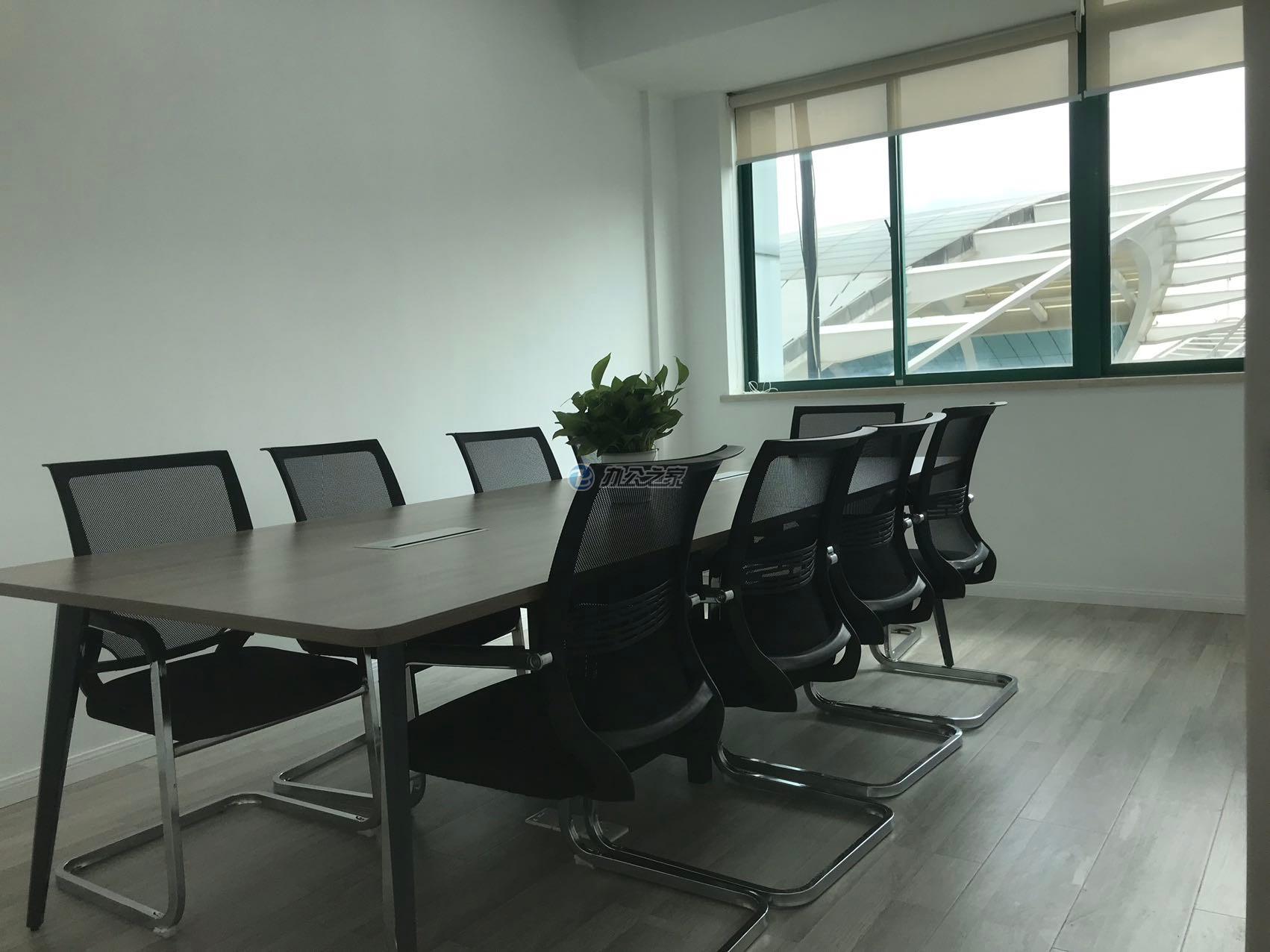 龍陽商務(wù)樓