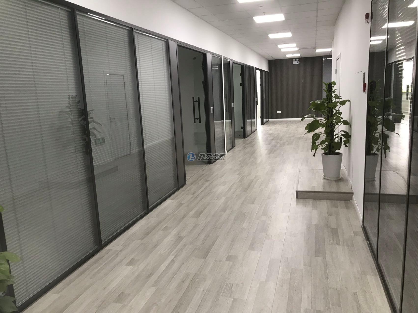 龍陽商務(wù)樓