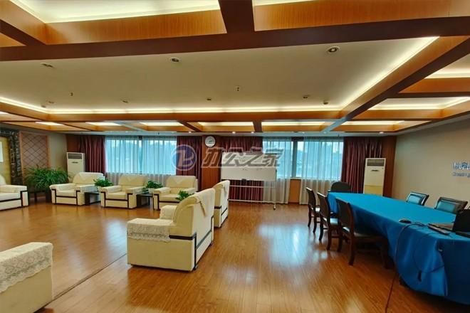 新興醫(yī)藥辦公樓