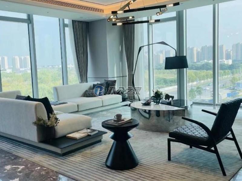 虹橋?qū)汖堉行?