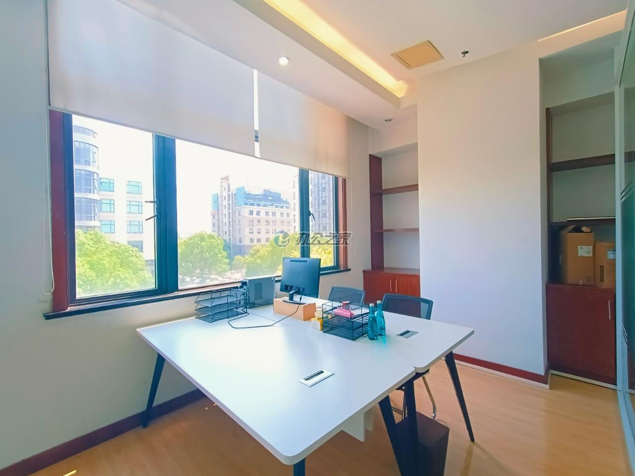 張江集電港