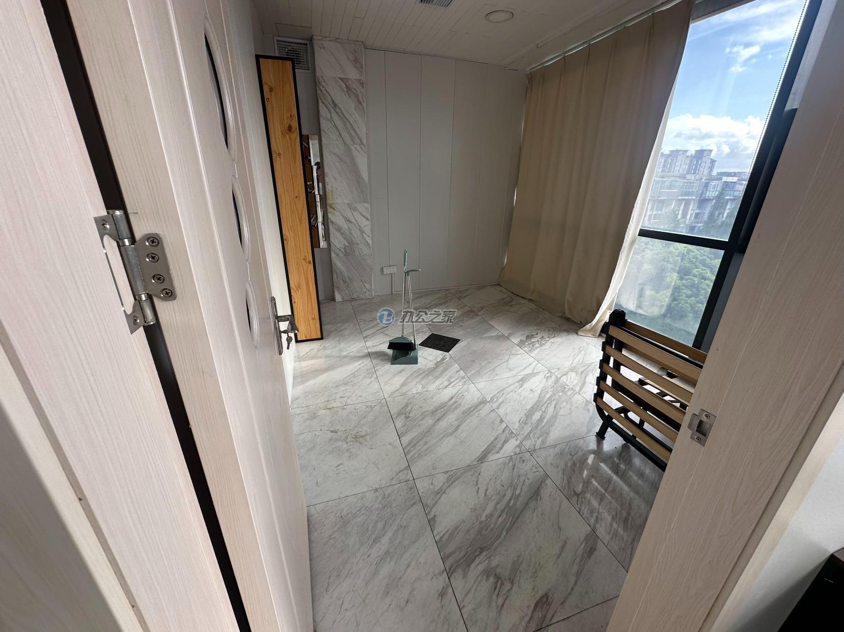 華強(qiáng)大廈