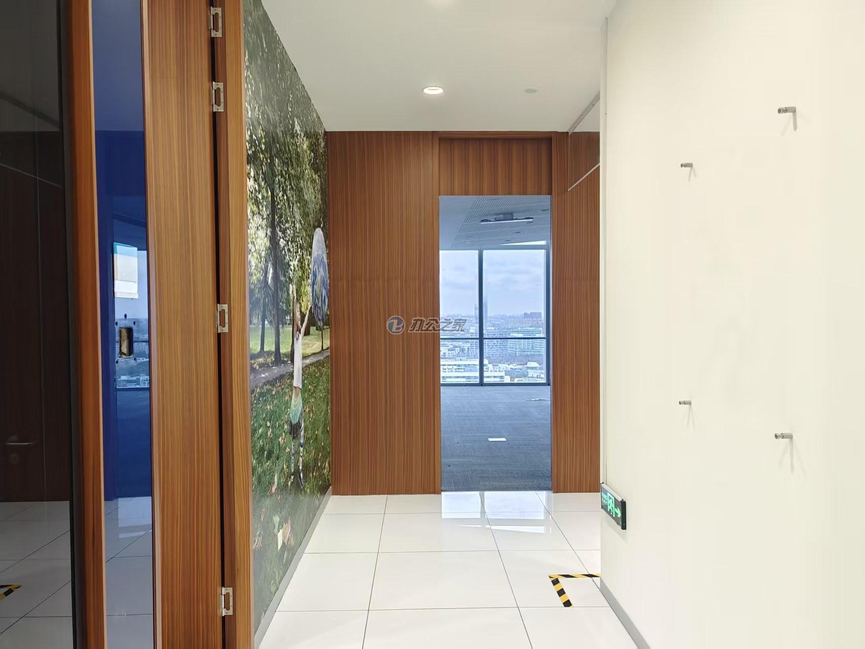 展想廣場(chǎng)