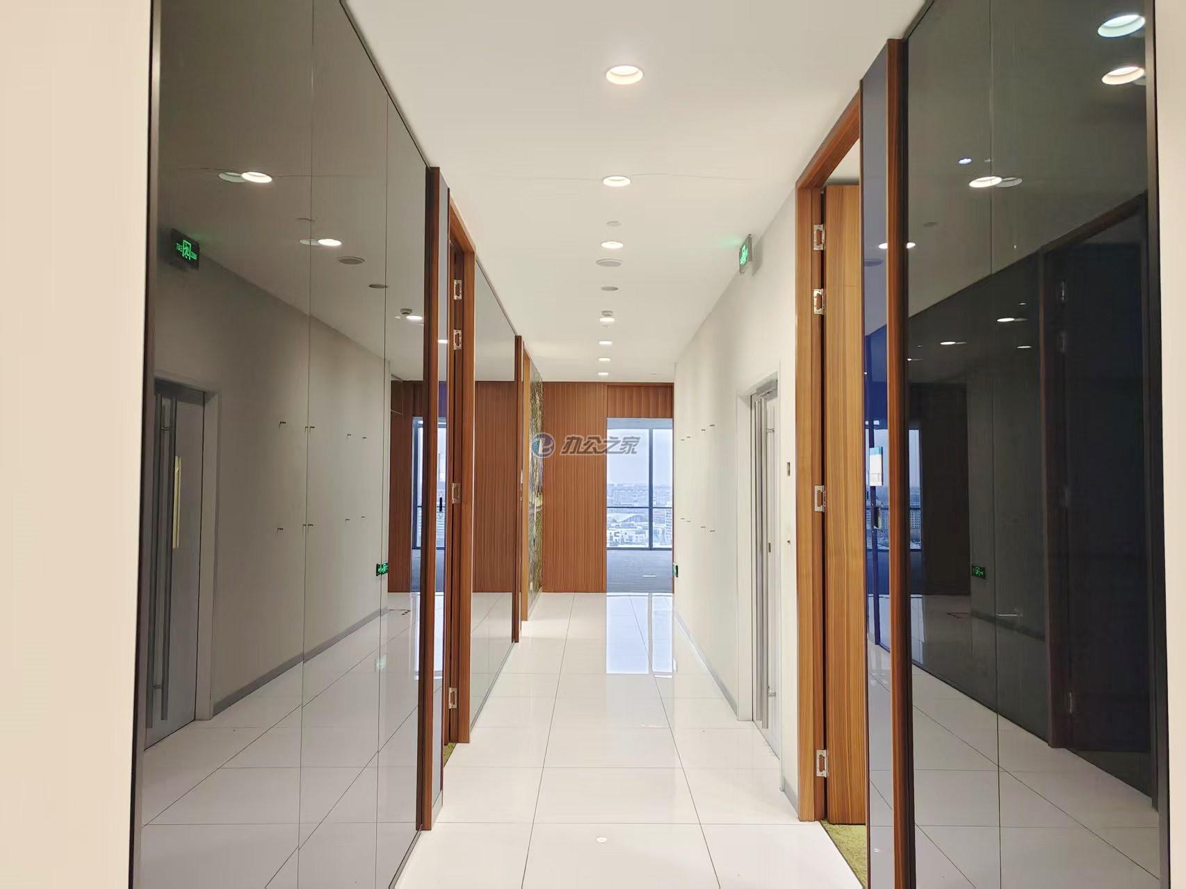 展想廣場(chǎng)