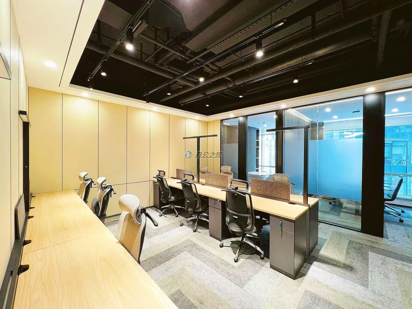 新梅聯(lián)合廣場(chǎng)